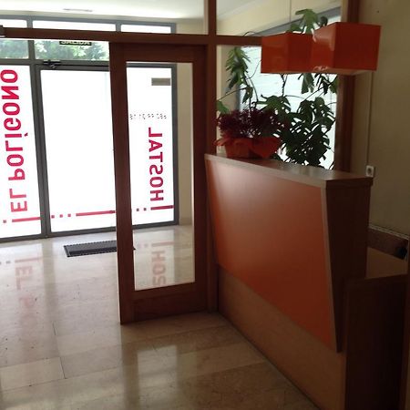 Hostal El Poligono Замора Екстериор снимка