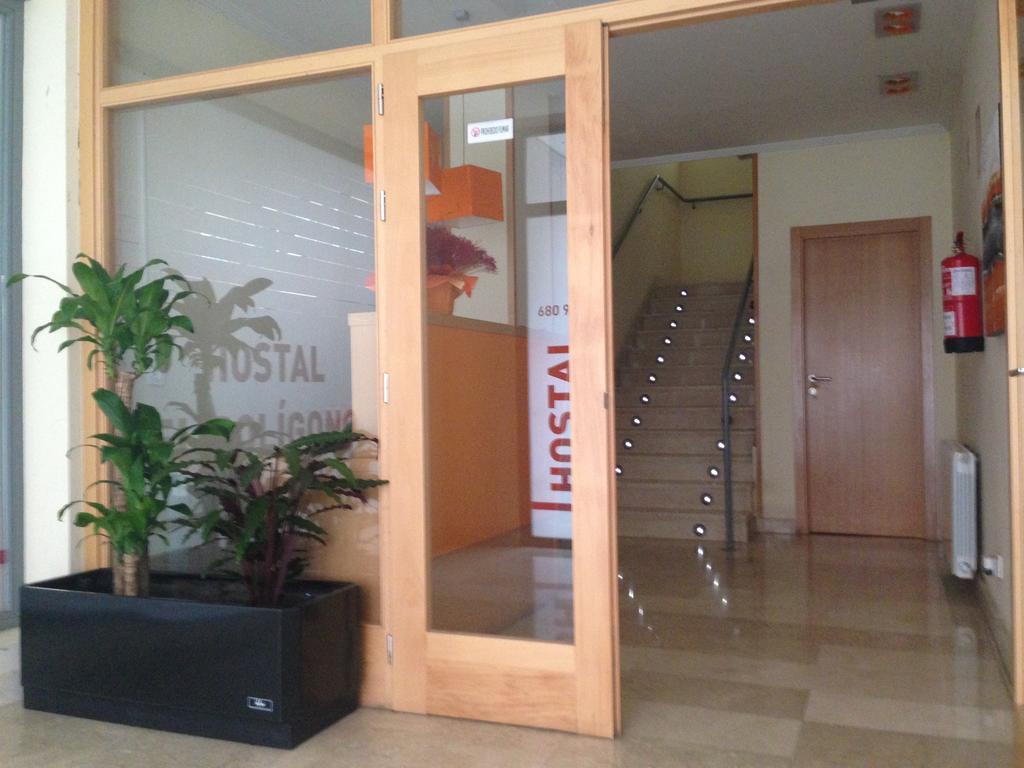 Hostal El Poligono Замора Екстериор снимка